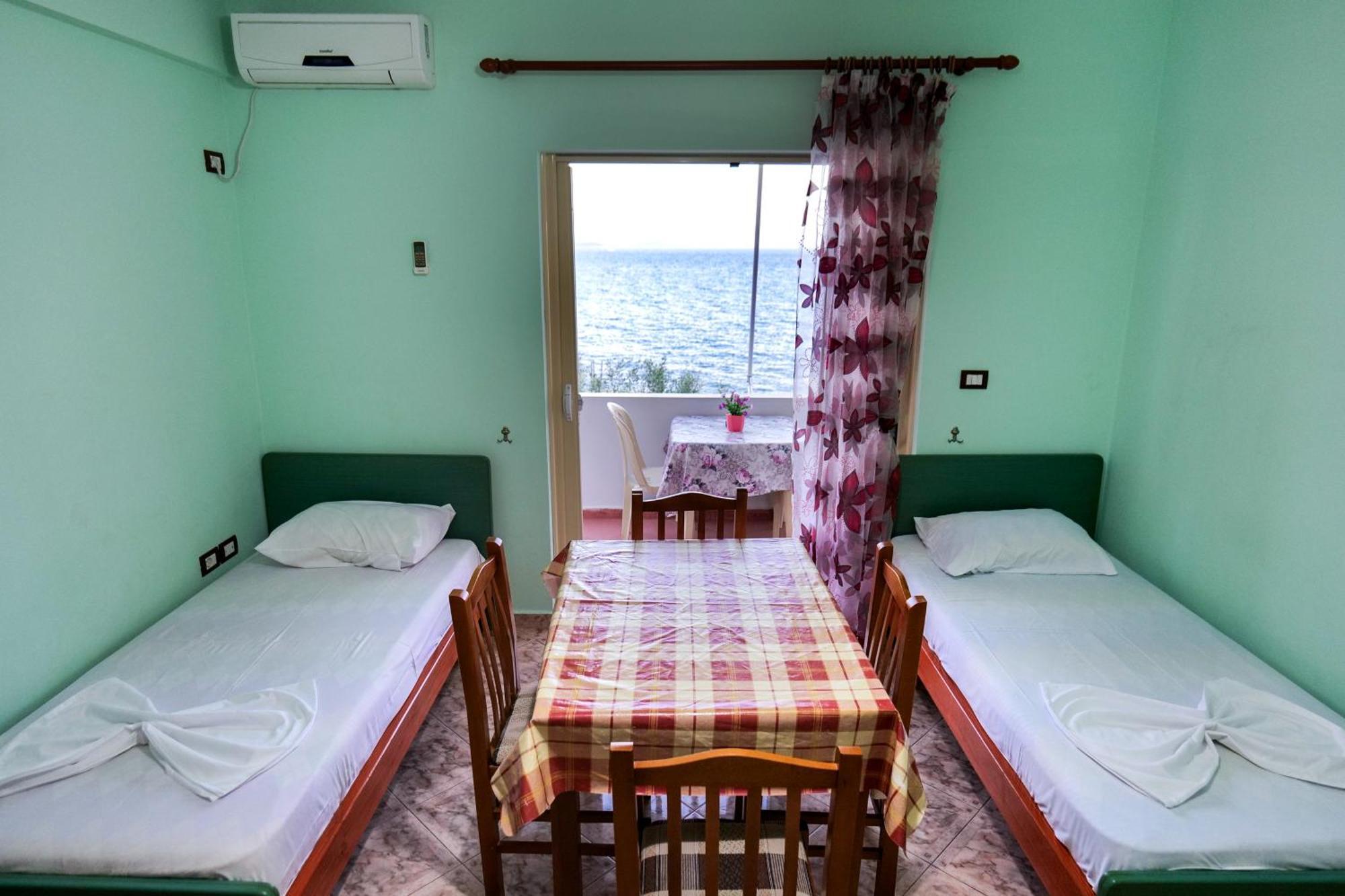 Rei Apartments Sarandë 객실 사진