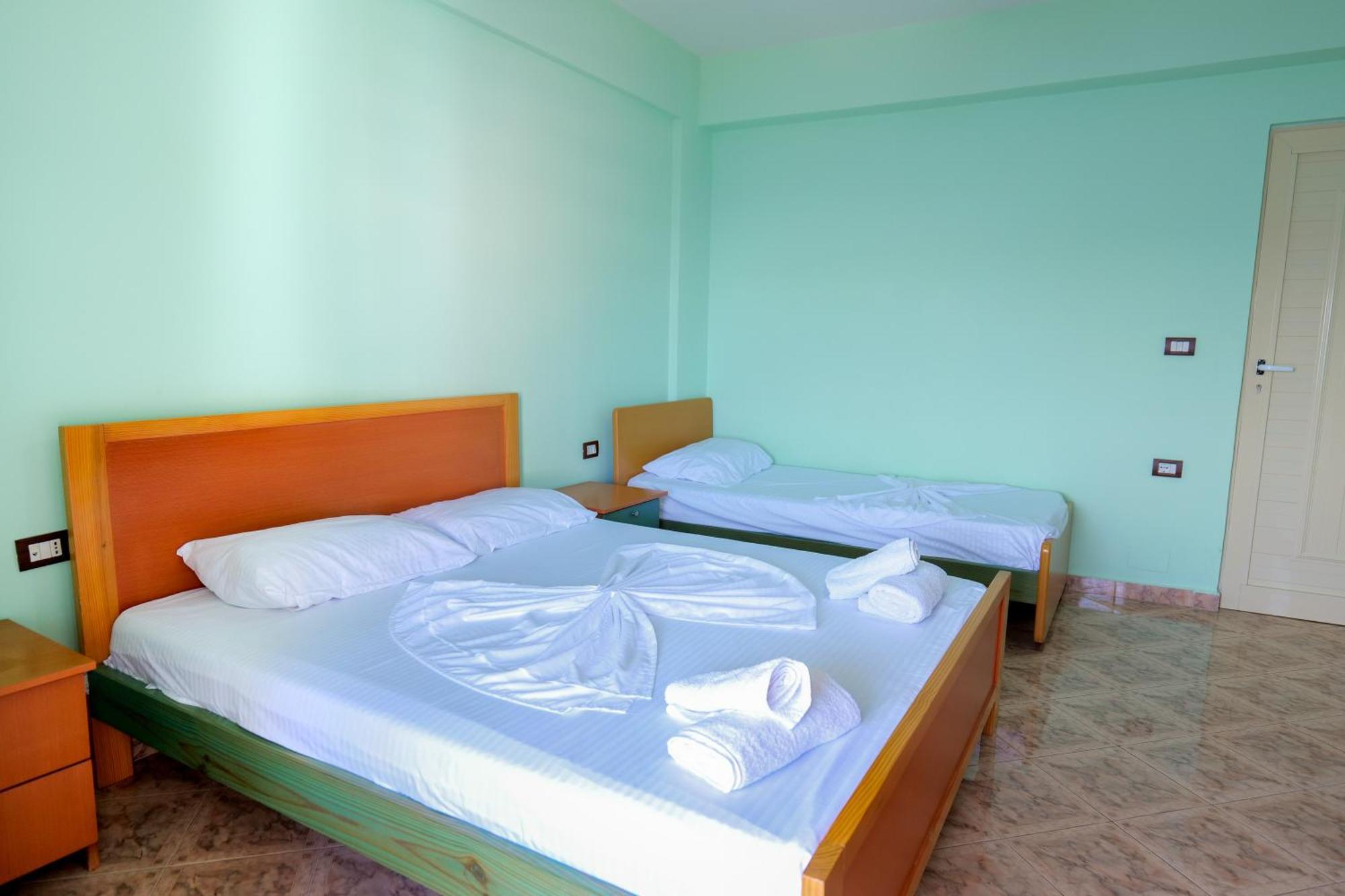 Rei Apartments Sarandë 객실 사진